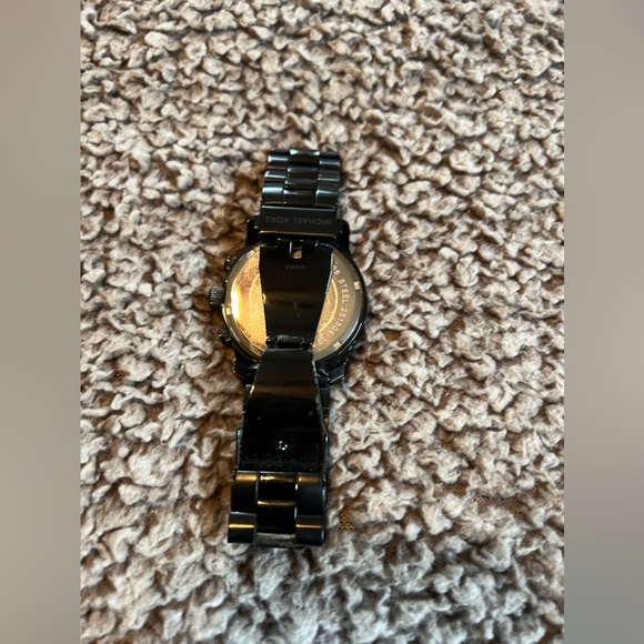 Men’s Dark Gray Michael Kors Watch (Price Tag, Packaging, Extra Links Included) - Picture 6 of 7
